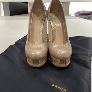 FENDI stiletto’s